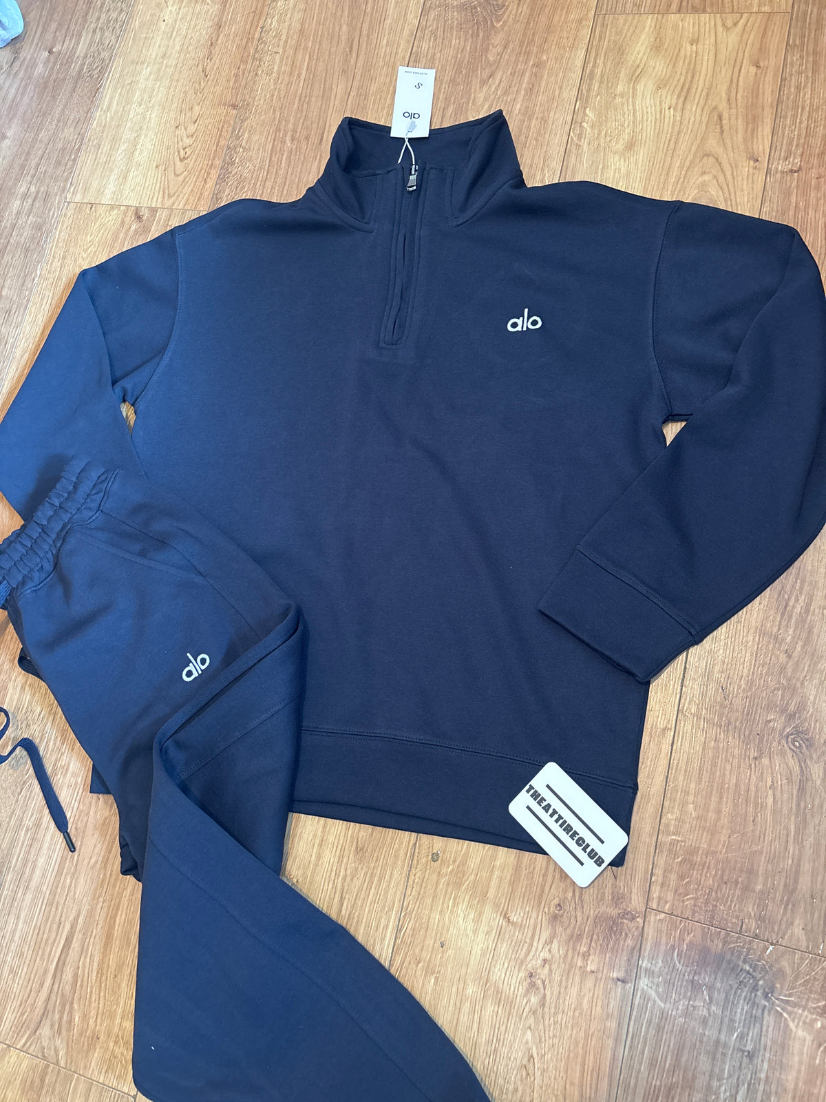 In Stock Alo tracksuit (S)