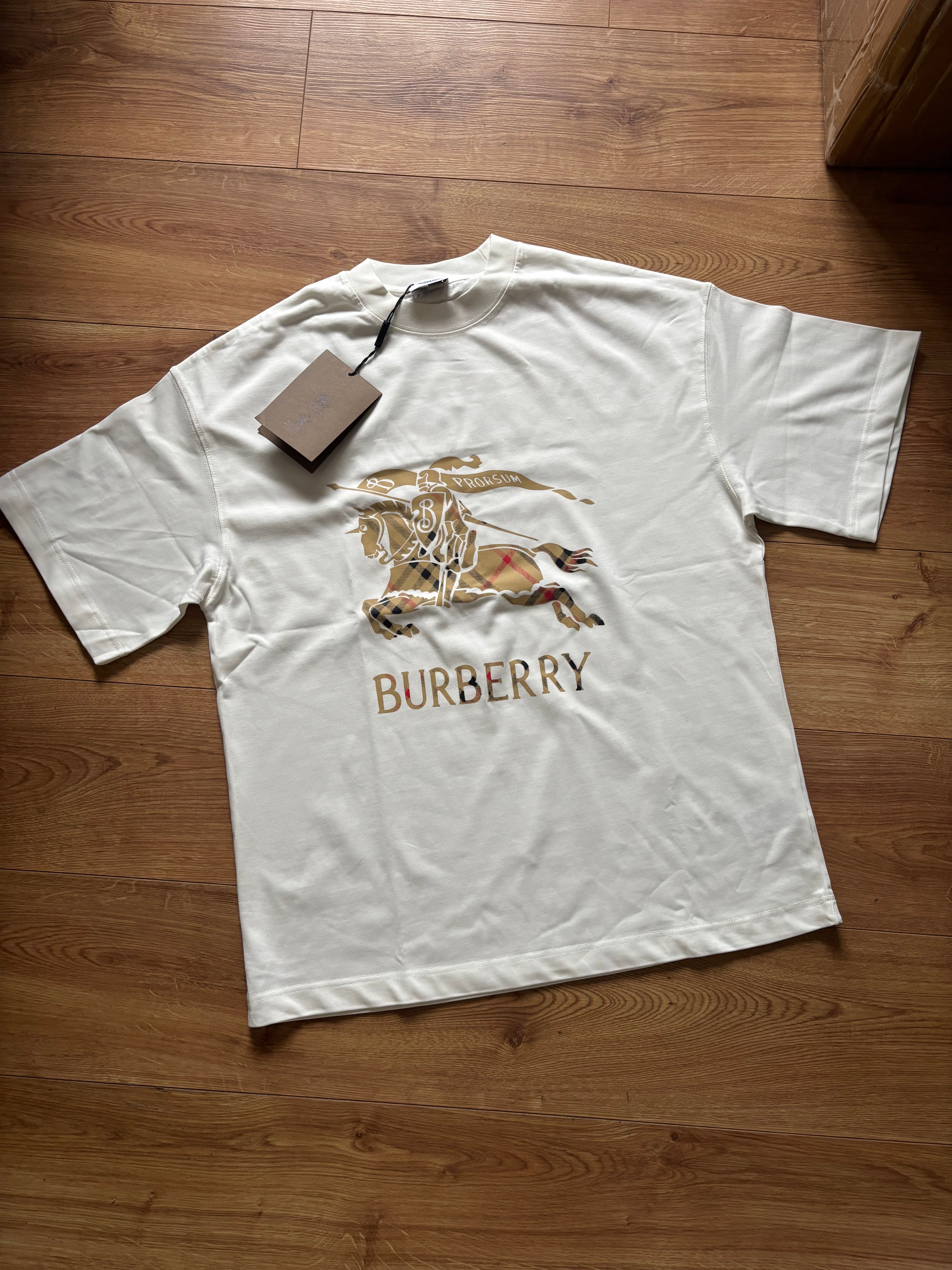 In Stock Burb T-shirt (M) (Big fit)