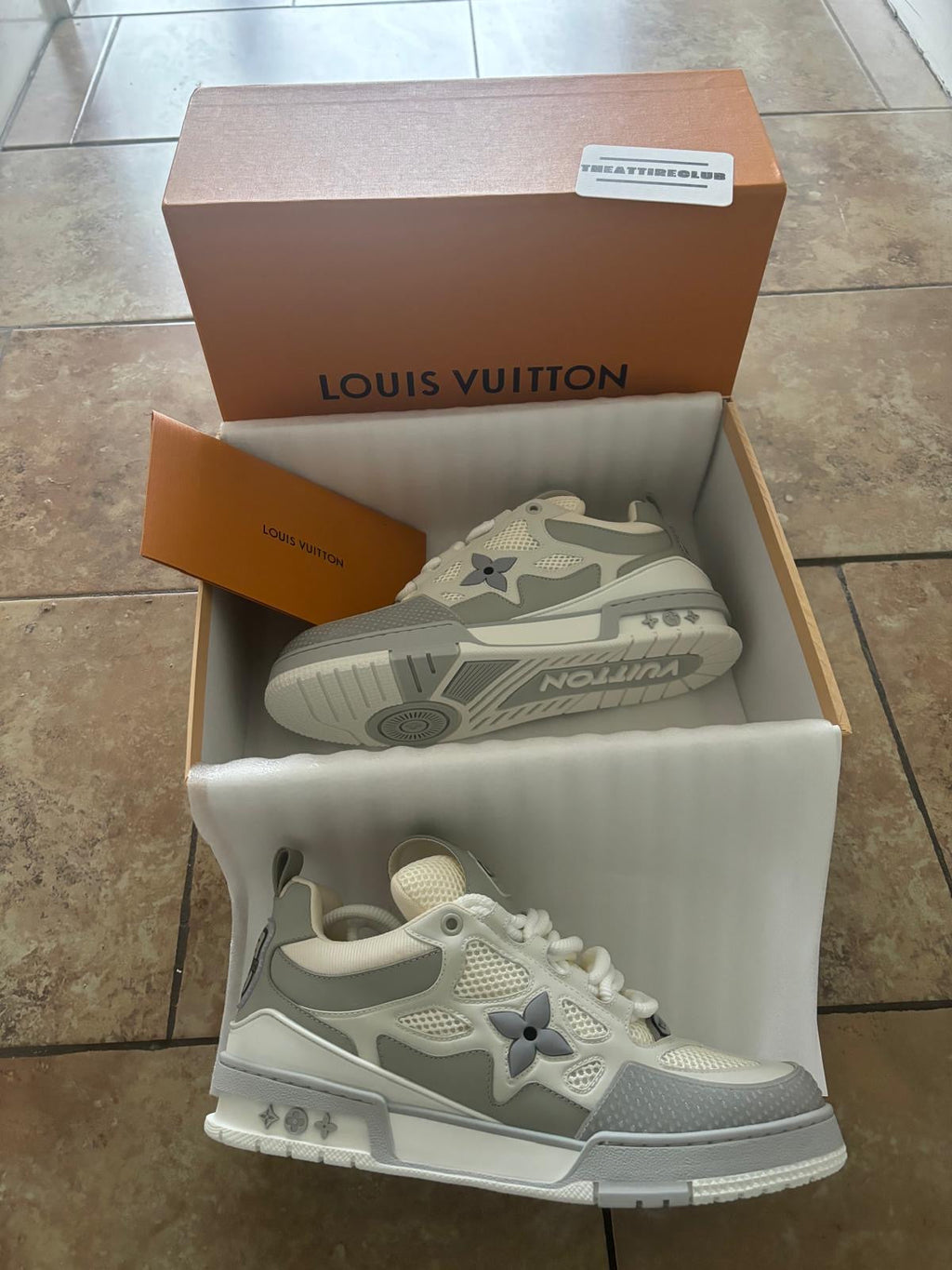 LV Skate Runners