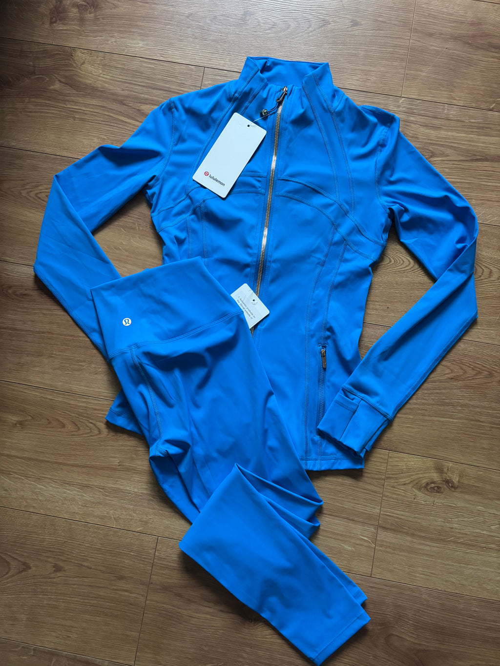 In Stock Alo Set (S)