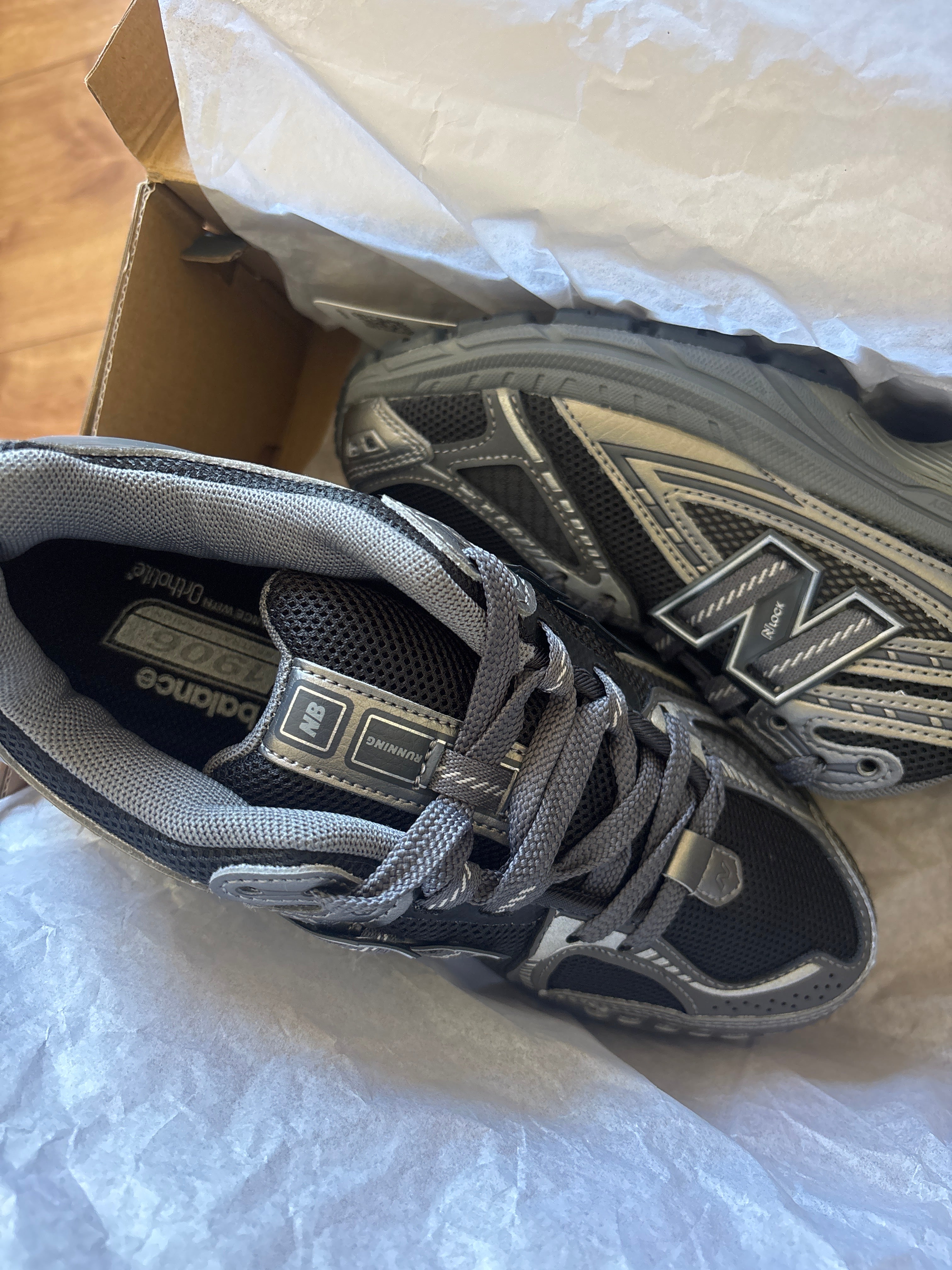In stock (Uk 5.5