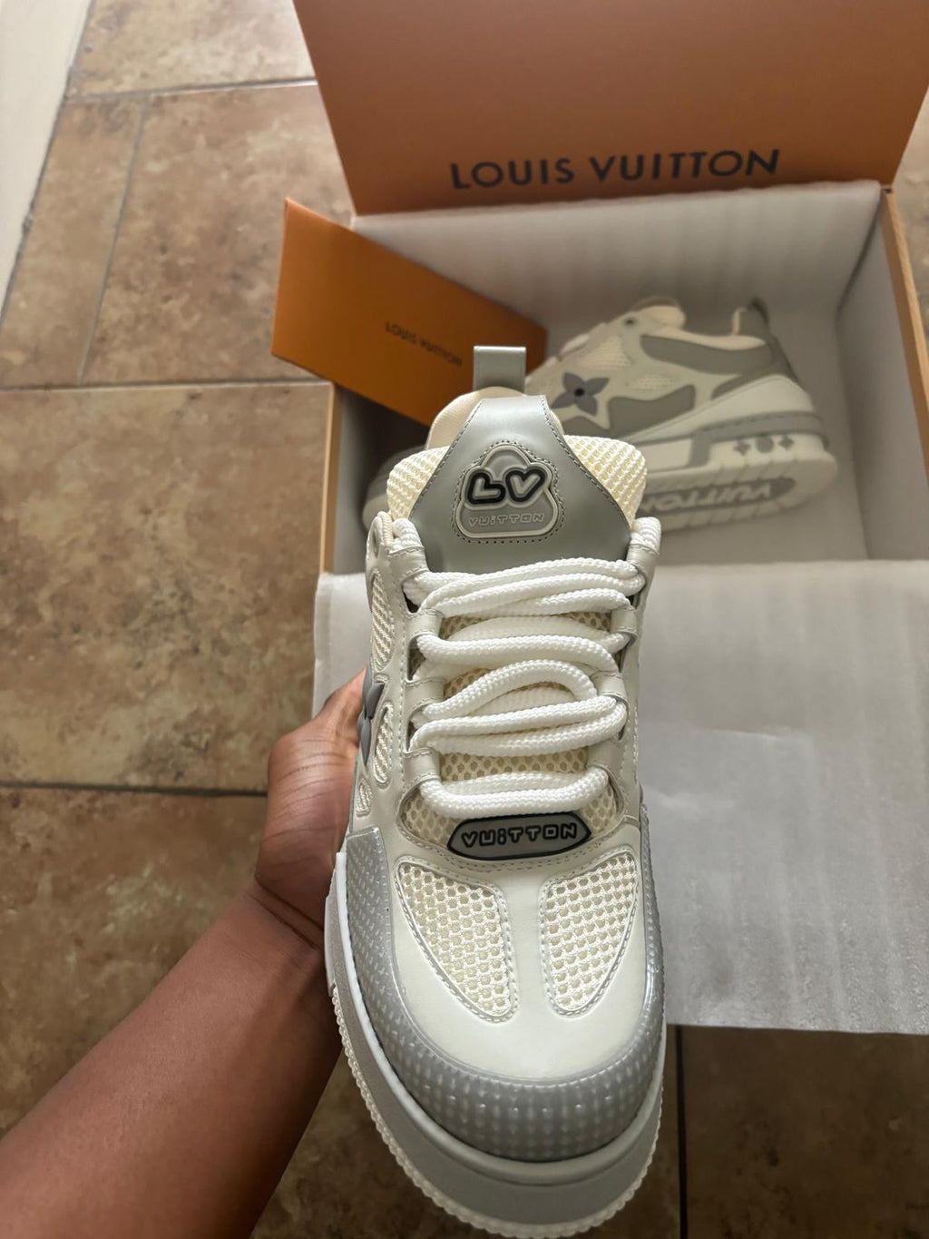 LV Skate Runners