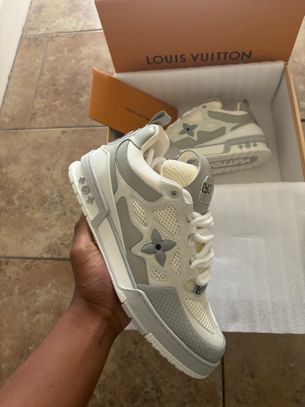 LV Skate Runners