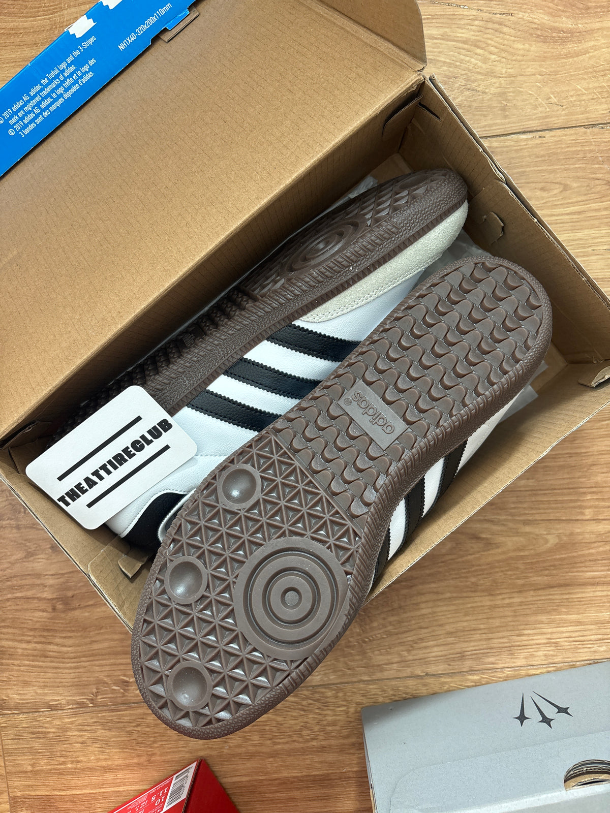 In stock Samba’s (Uk 10.5)