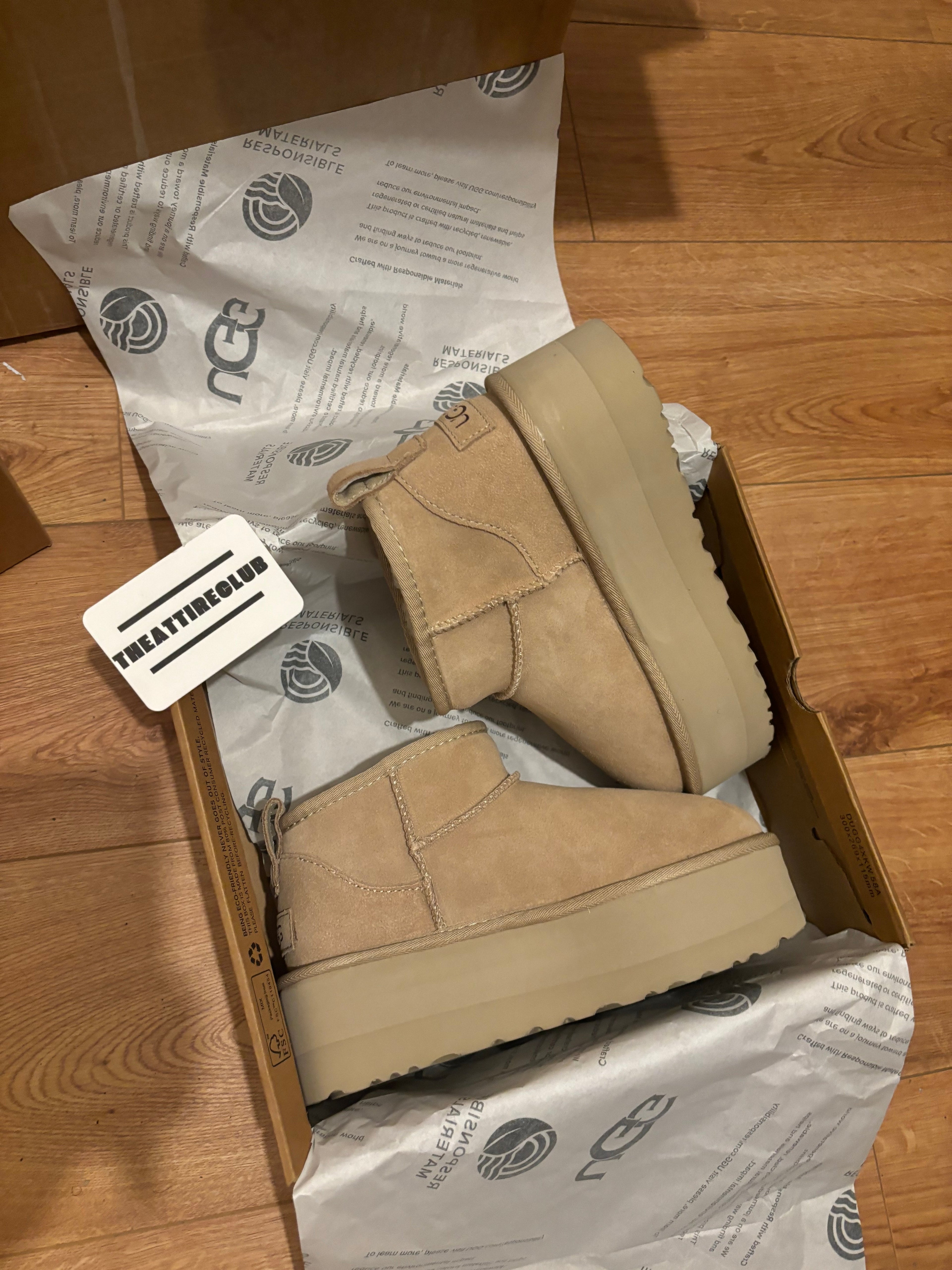Platform UGG